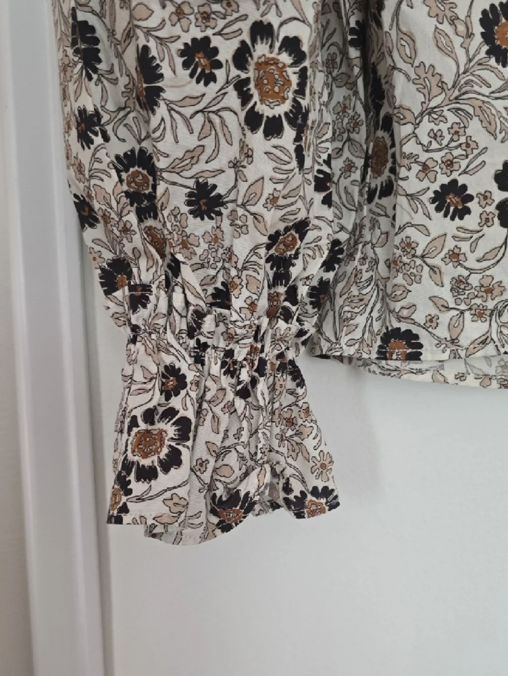 Zara Cream Floral Ruffle Blouse with Brown Accents